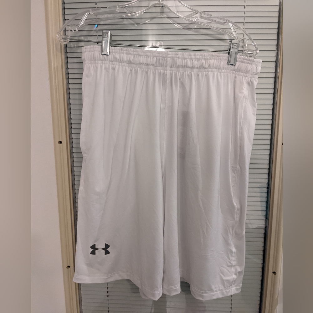 Under Armour Men's Shorts - size large
